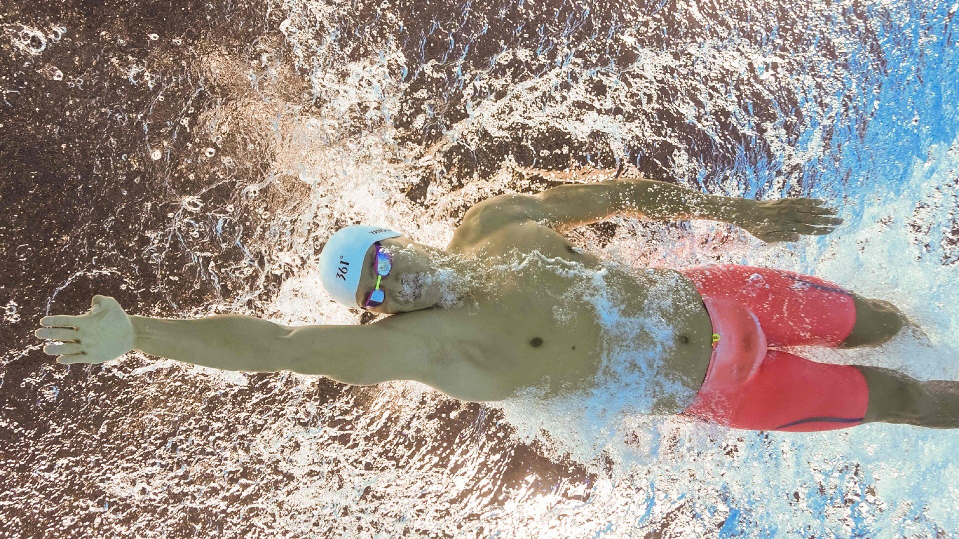 -史上最光辉“冠军夜”：拼搏荣耀的极致展示，《冠军》